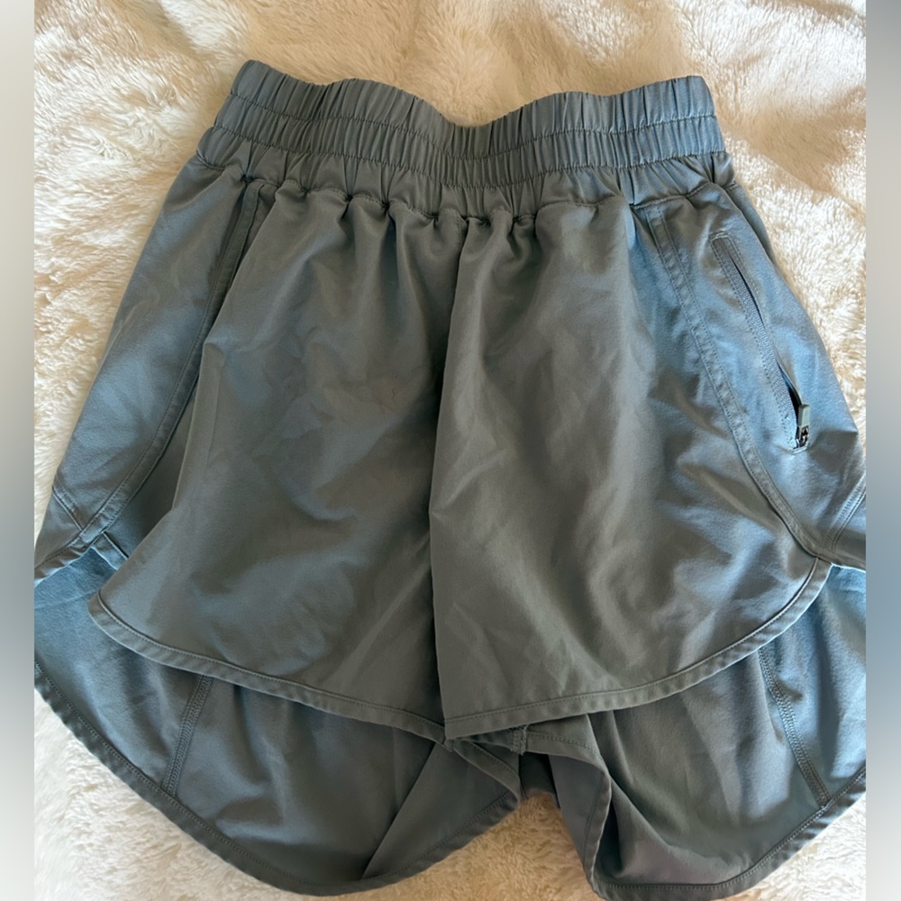 CRZ YOGA Sky Blue Elastic Waist Shorts